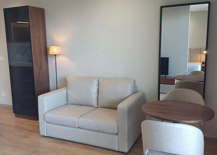 Blue River - Douro Tower Vila Nova de Gaia